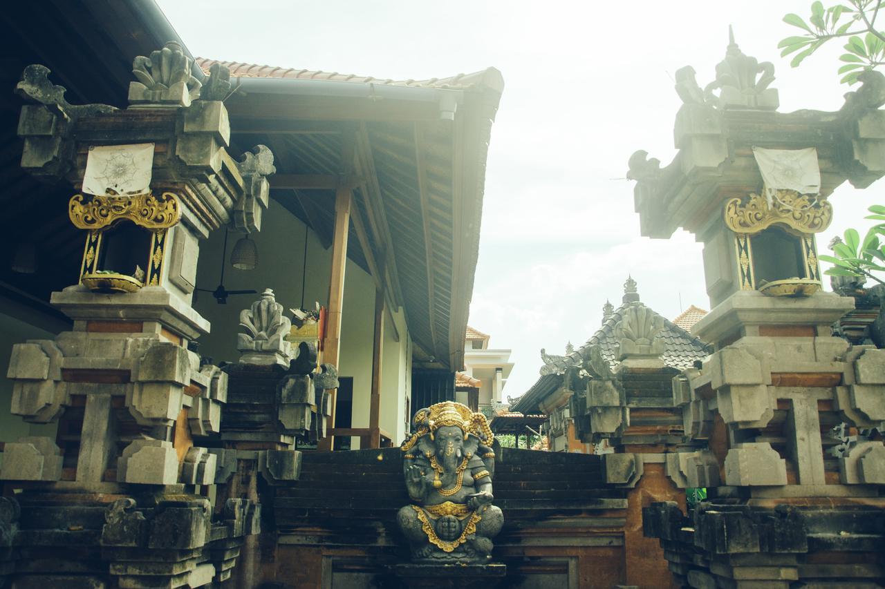 Gatra Ubud Inn Exterior photo