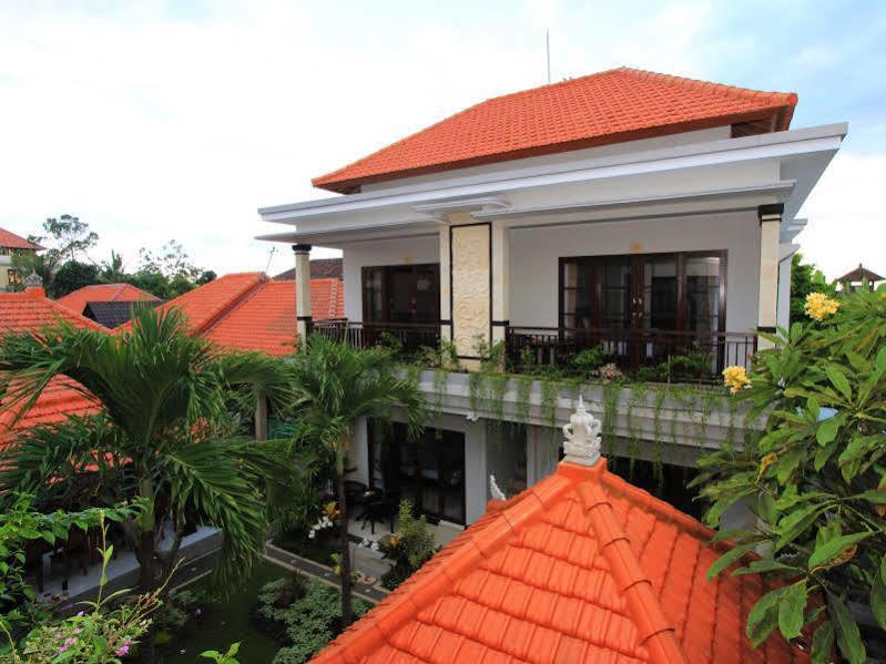 Gatra Ubud Inn Exterior photo