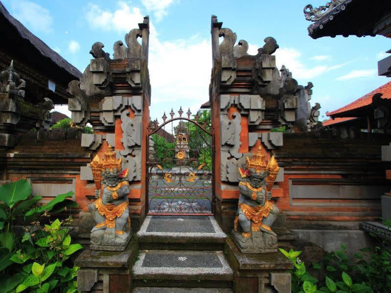 Gatra Ubud Inn Exterior photo