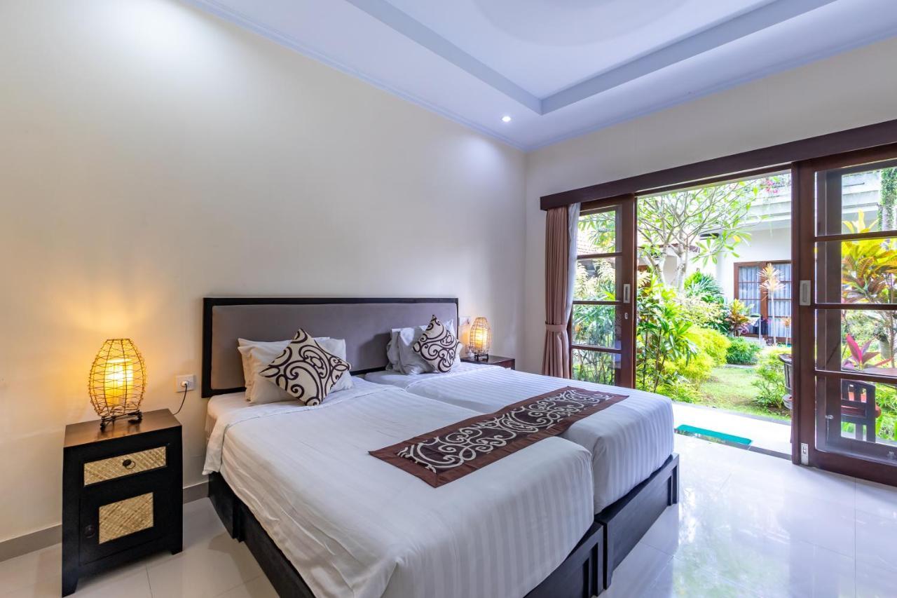Gatra Ubud Inn Exterior photo