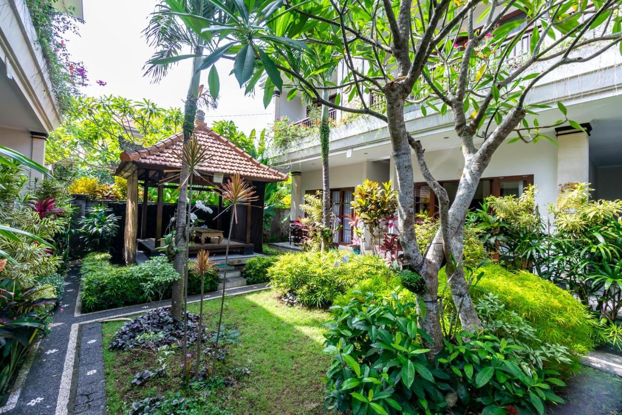 Gatra Ubud Inn Exterior photo