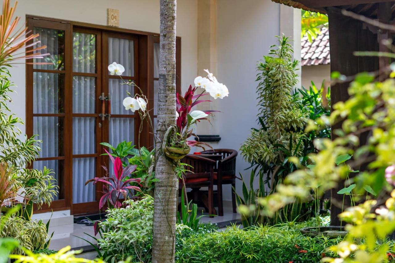 Gatra Ubud Inn Exterior photo